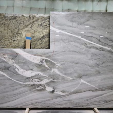 Beryl Macaubas Quartzite