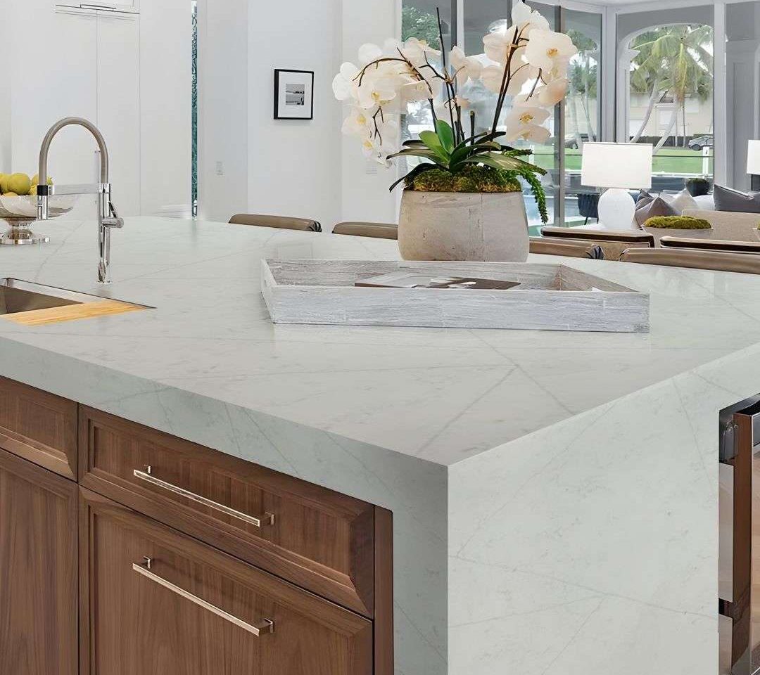 Calacatta Liner White